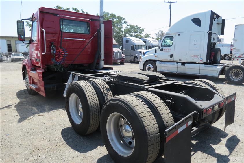 TRACTORS SEMIS FOR SALE